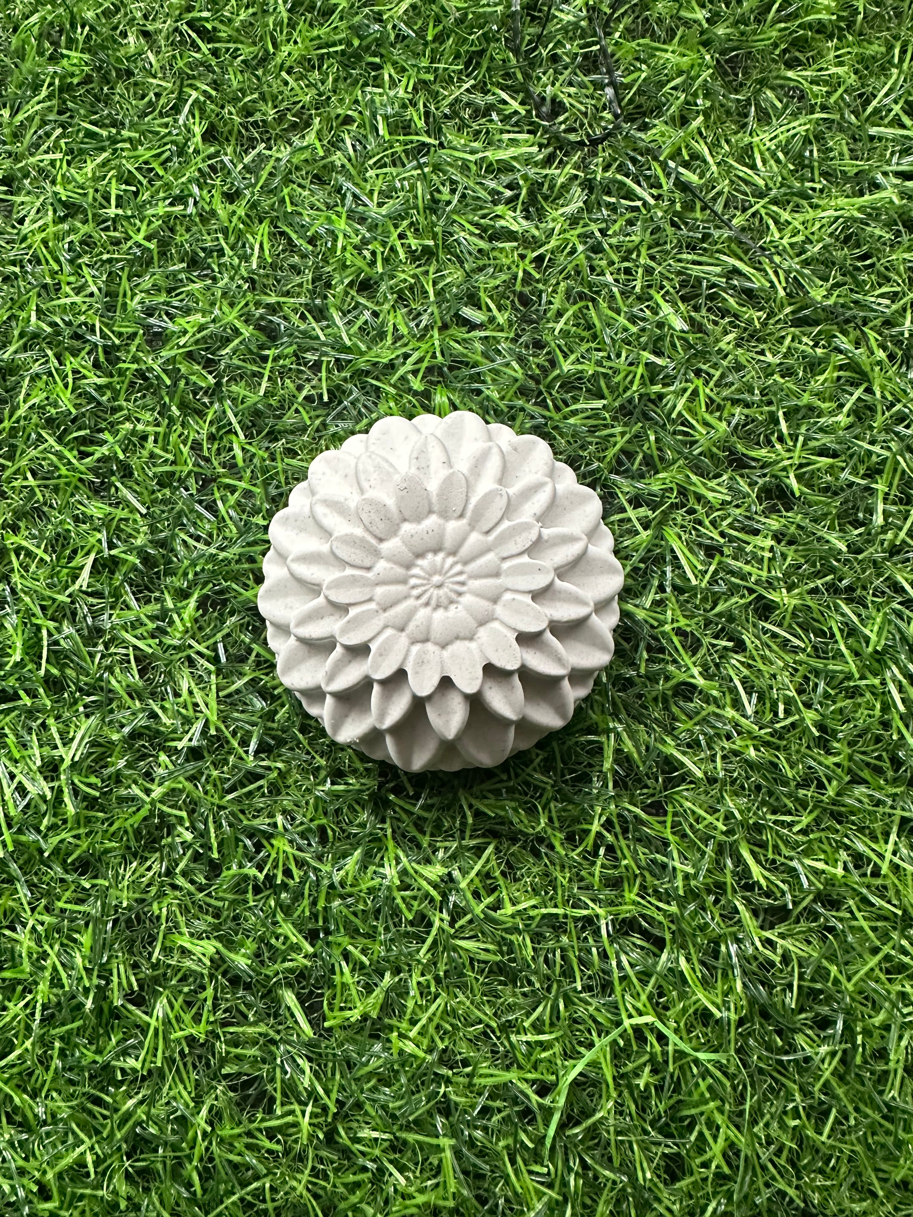 Cast'N'Clay Paint Your Own Flowers Plaster Figurines